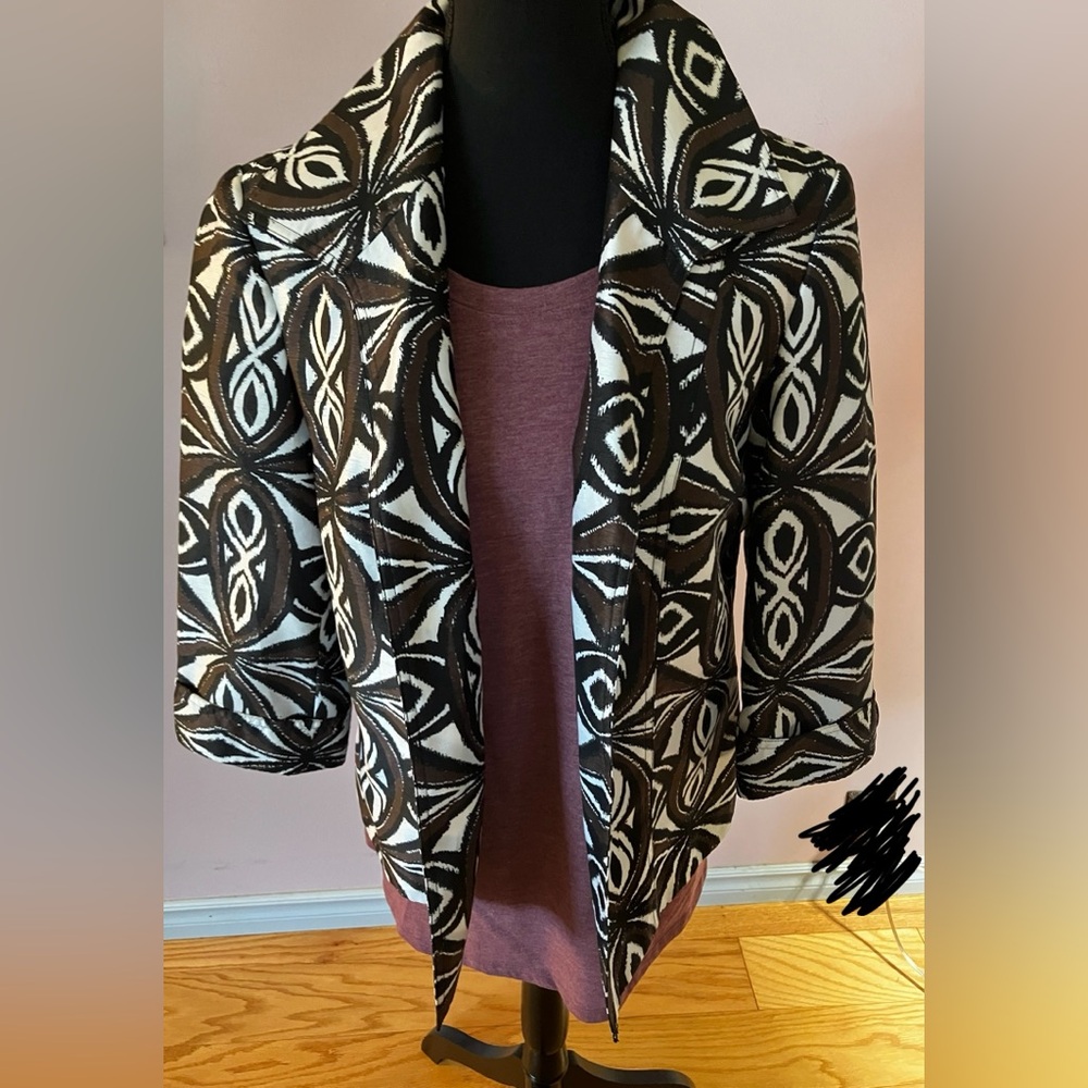 EUC Black, White & Brown 3/4-Sleeve Blazer size L